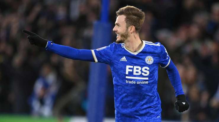 Vào! Ademola Lookman lấy bóng, giúp James Maddison (Leicester) thoát xuống vòng cấm và anh ấy ghi bàn với một pha dứt điểm bấm bóng thú vị để thay đổi tỉ số thành 2:0.