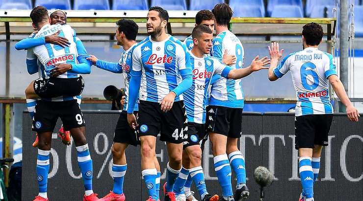 Victor Osimhen (Napoli) thay đổi thành công bảng tỉ số sau khi anh nhận một đường kiến tạo xuất sắc của đồng đội và chuyển hóa nó thành bàn thắng với một cú sút đi vào phía trong cột dọc bên phải.