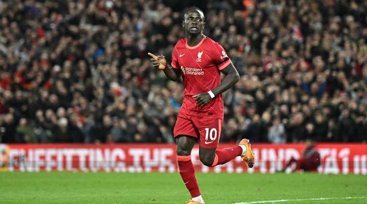 Vào! Đường trả bóng về tuyến hai từ đường biên ngang của Luis Diaz kiến tạo cơ hội cho Sadio Mane (Liverpool) dễ dàng sút bóng vào góc phải khung thành. Tỉ số là 3:0.