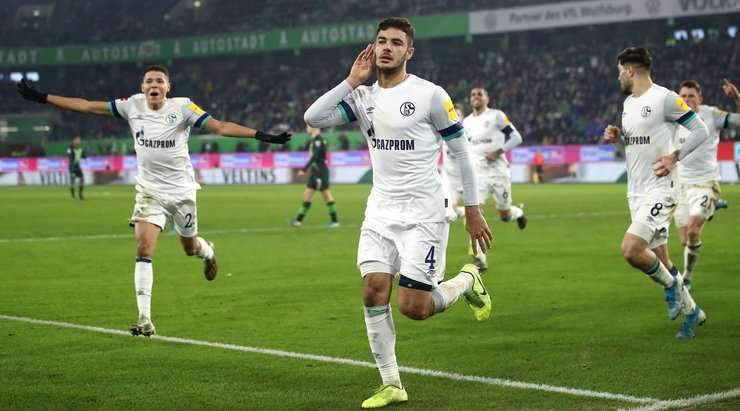 Alassane Plea (B. Monchengladbach) nhận một đường chuyền sát thủ, đặt anh vào thế đối mặt với thủ môn và anh đã ghi bàn với một cú sút lạnh lùng vào góc thấp bên trái khung thành. Một cú dứt điểm xuất sắc.