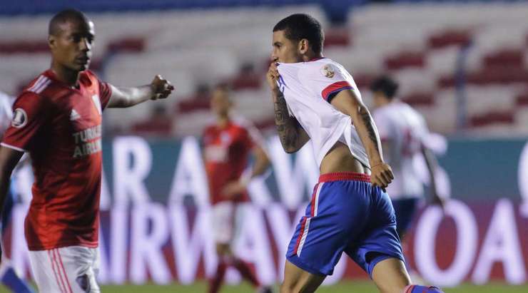 Santiago Rodriguez (Club Nacional) kết thúc nỗ lực đi bóng đẹp mắt của mình với một cú sút xuất sắc từ trong vòng cấm. Bóng đi chìm vào giữa khung thành và Franco Armani chỉ có thể vào lưới nhặt bóng. Tỉ số là 2:3.