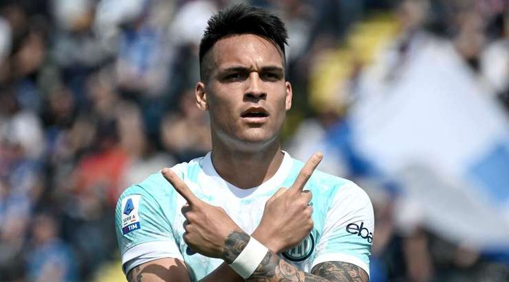 Một pha dứt điểm xuất sắc! Lautaro Martinez (Inter) khống chế gọn gàng đường chuyền từ Romelu Lukaku tại rìa vòng cấm, sau đó, anh tung một cú sút chuẩn xác vào góc thấp bên phải. Tỉ số được nâng lên 0:3.