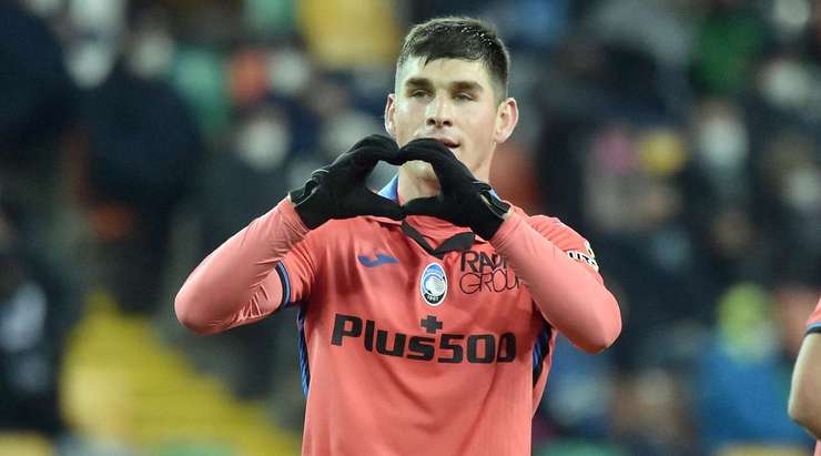Vào! Ruslan Malinovsky (Atalanta) đã có mặt đúng lúc đúng chỗ để lấy bóng bật ra trong vòng cấm, và anh ấy sút bóng đi chìm vào chính giữa mành lưới. Tỉ số là 0:3.