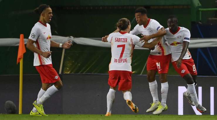 Vào! Angelino chuyền bóng đến chân Tyler Adams (RB Leipzig) và cầu thủ này tung một cú sút từ rìa vòng cấm. Bóng bị một cầu thủ khác làm đổi hướng, khiến thủ môn Jan Oblak không kịp trở tay. Tỉ số là 2:1.