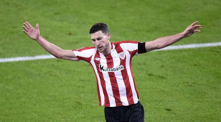 Oscar de Marcos (Ath Bilbao) đón đường căng ngang hoàn hảo vào sâu bên trong vòng cấm từ Asier Villalibre và khống chế bóng một cách tinh tế. Tiếp theo, anh tung một cú sút chuẩn xác vào phía trong cột dọc bên trái, nâng tỉ số lên: 5:1.