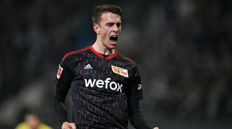 VÀO! Janik Haberer (Union Berlin) cướp lấy quả bóng tại rìa vòng cấm sau một sai lầm tai hại của hàng thủ đối phương tung cú sút mạnh vào lưới. Tỉ số lúc này là 1:1.