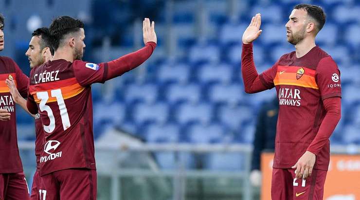 Vào! Một sai lầm từ hàng phòng ngự đã biếu không một cơ hội cho Borja Mayoral (AS Roma). Cầu thủ này đã rất bình tĩnh và dễ dàng đệm bóng vào lưới từ cự li gần. 1:0.