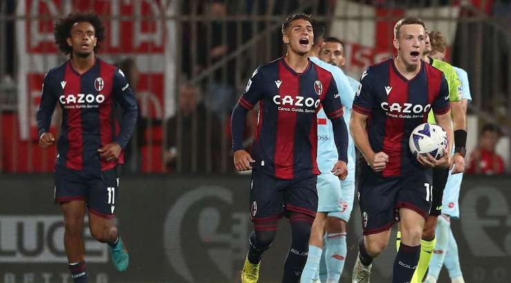 Stefan Posch gửi một đường chuyền chuẩn xác cho Lewis Ferguson (Bologna). Cầu thủ này đón bóng và có một cú sút từ rìa vòng cấm về phía góc thấp bên trái. Thủ môn đã không có cơ hội nào để cản phá. Tỉ số được thay đổi thành: 1:1.