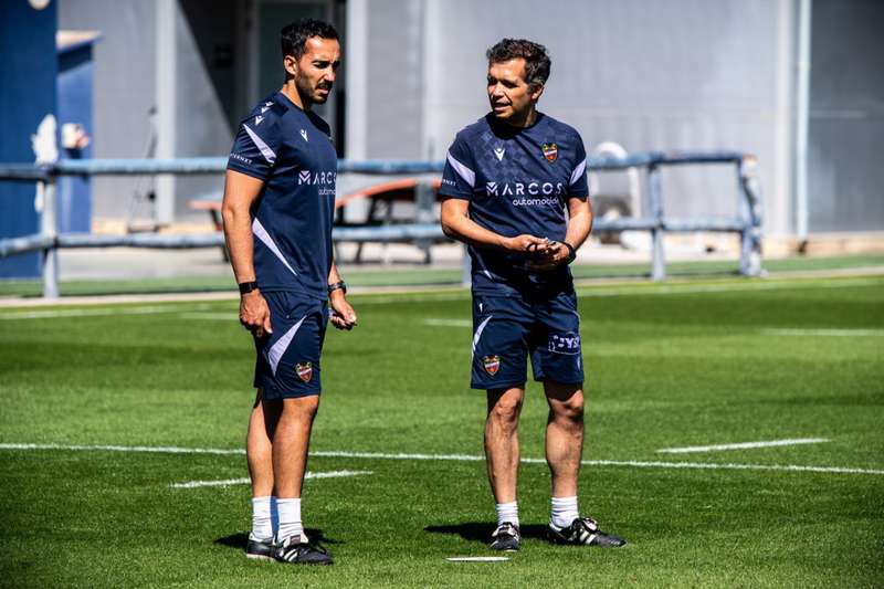 Musuayi y Ryan ya entrenan con el Levante
