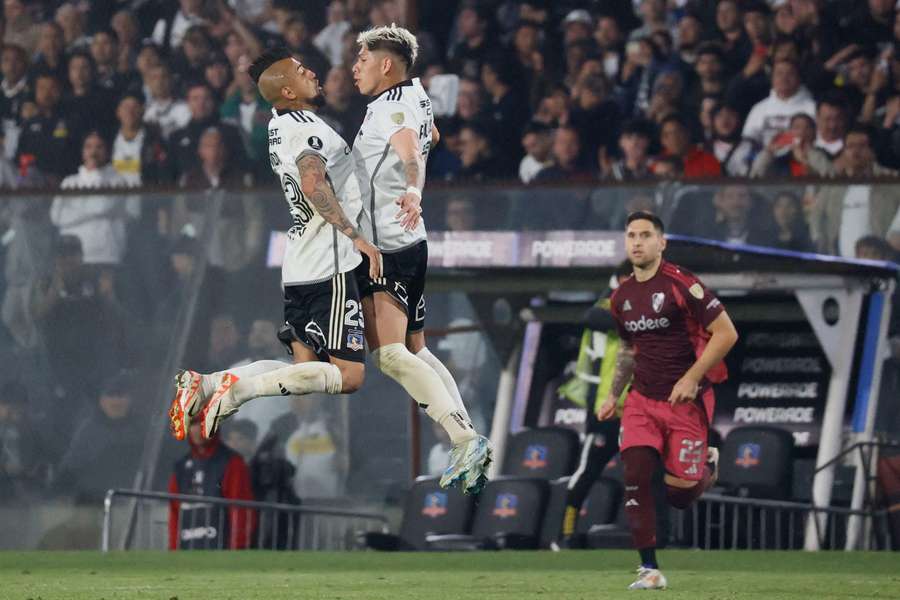 Colo Colo conseguiu chegar ao empate diante do River Plate