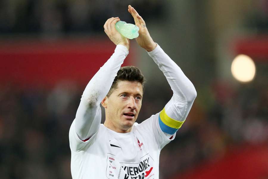 Lewandowski wore a Ukranian armband earlier on in 2022