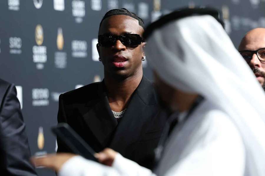 Vinícius Júnior před předáním ceny Globe Soccer v Dubaji.