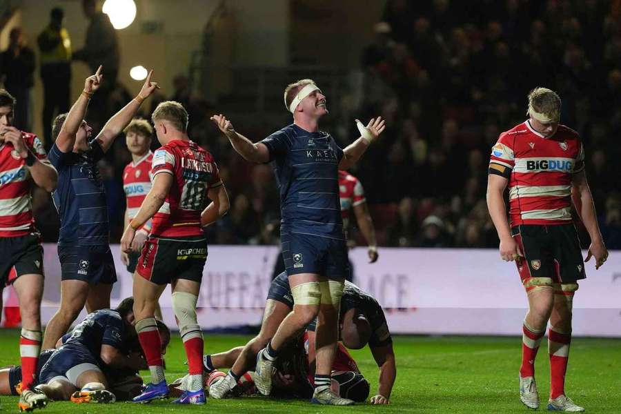 Bristol rout Gloucester to boost English Prem play-off bid