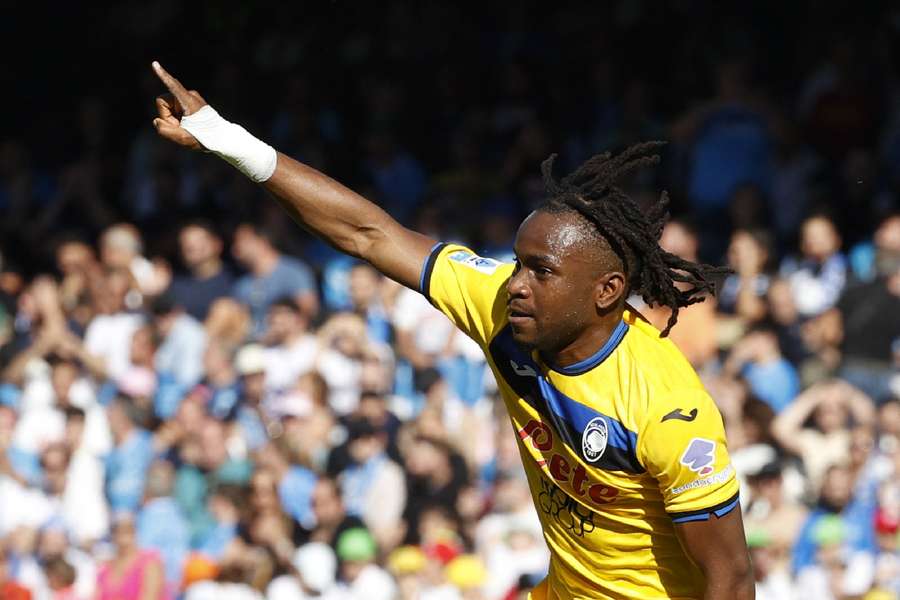 Lookman celebrates goal 