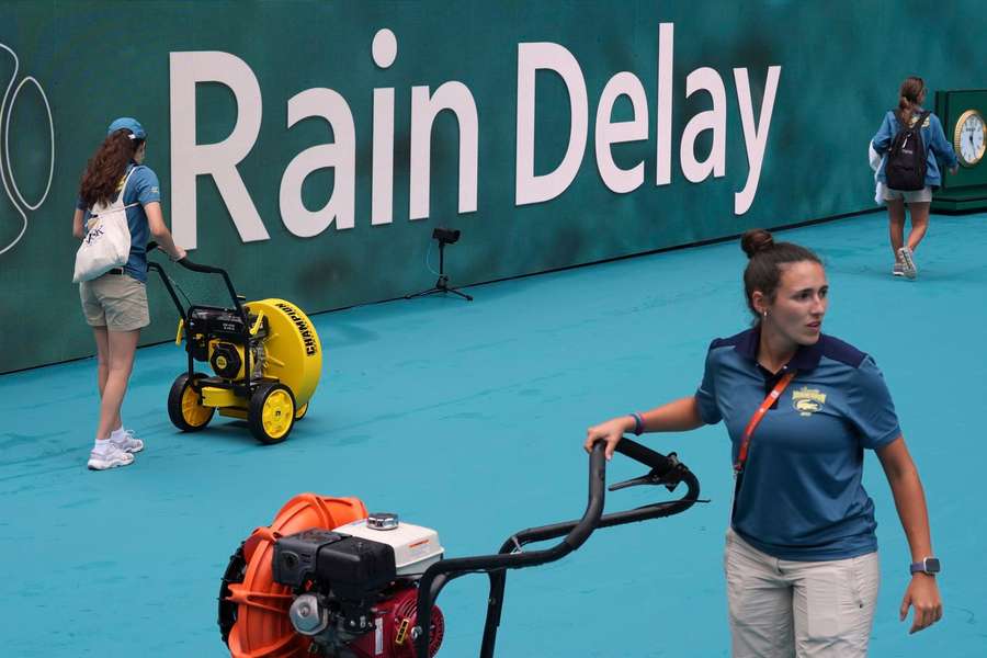 Djokovic greift in Miami nach seinem 100. Titel.