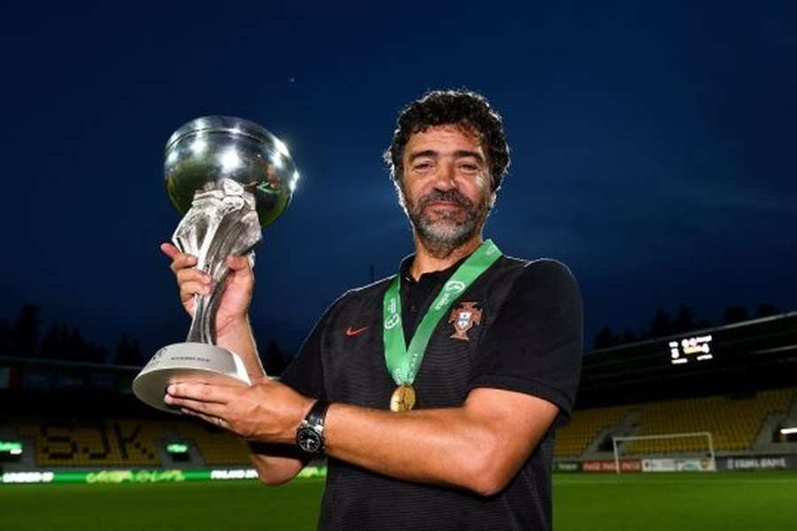Hélio Sousa guiou a seleção sub-17 portuguesa ao título europeu de 2016