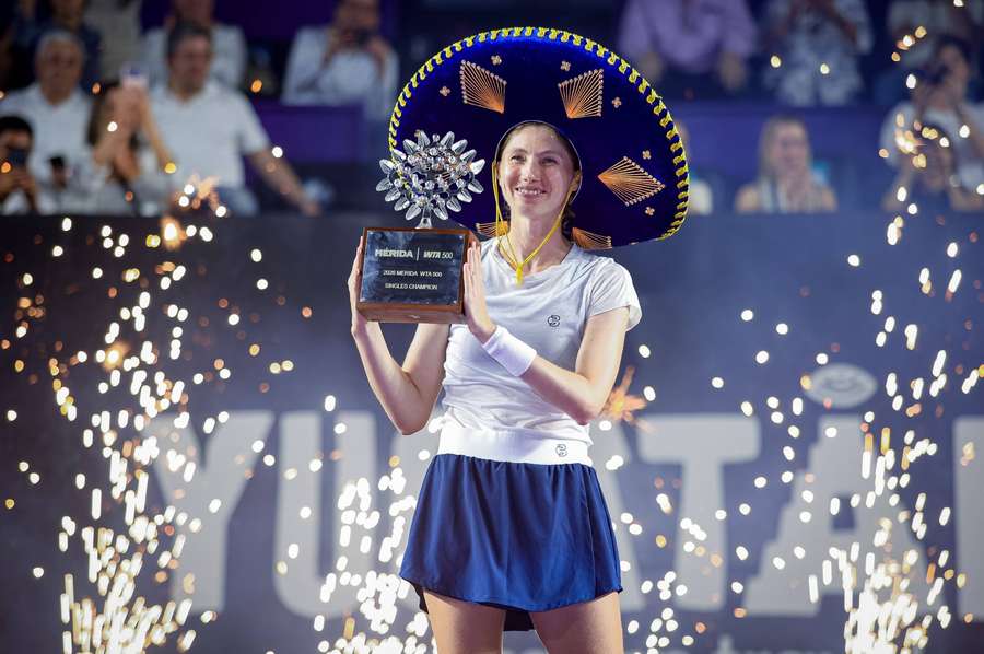 Cristina Bucsaová v Méridě slaví premiérový triumf ve dvouhře.