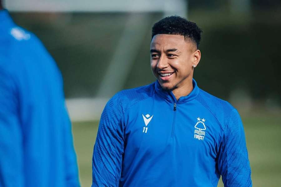 Jesse Lingard trocou o Manchester United pelo Nottingham Forrest no final da última temporada