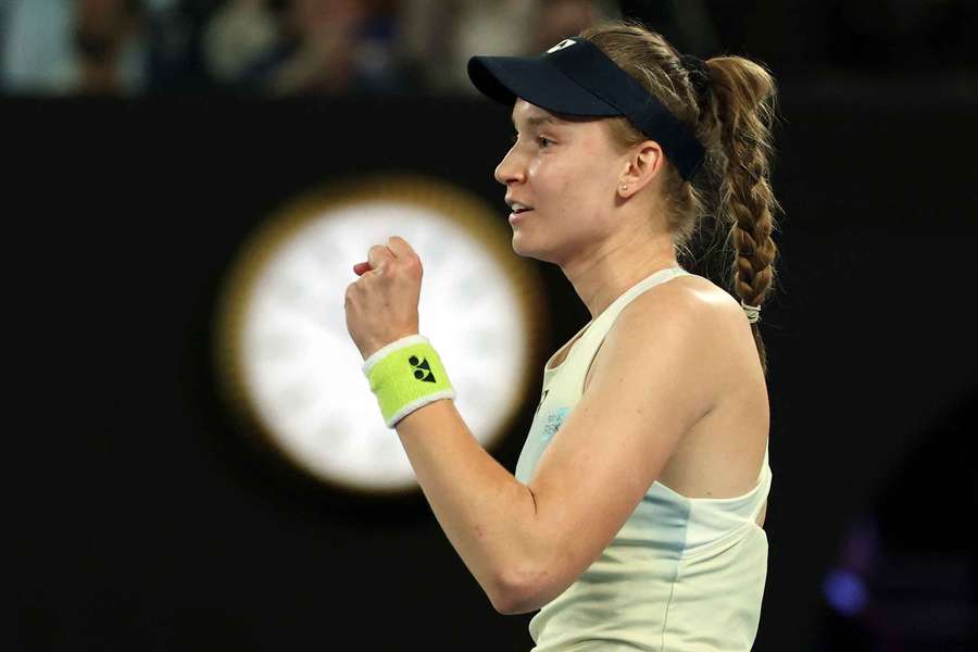 Elena Rybakina sărbătorește victoria Elena Rybakina sărbătorește victoria