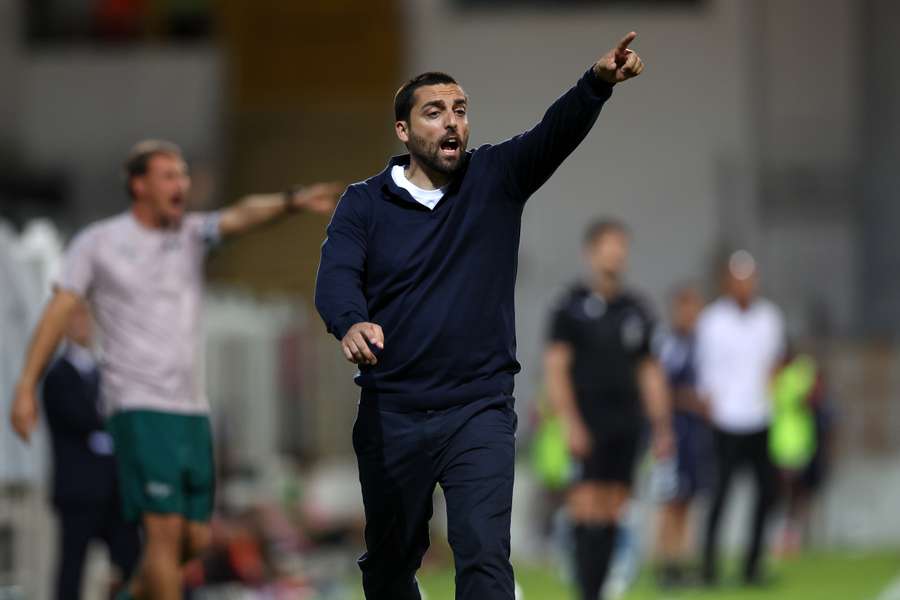 O treinador do Moreirense, Vasco Botelho da Costa, elogiou a exibição dos minhotos diante do Marítimo (3-1) O treinador do Moreirense, Vasco Botelho da Costa, elogiou a exibição dos minhotos diante do Marítimo (3-1)