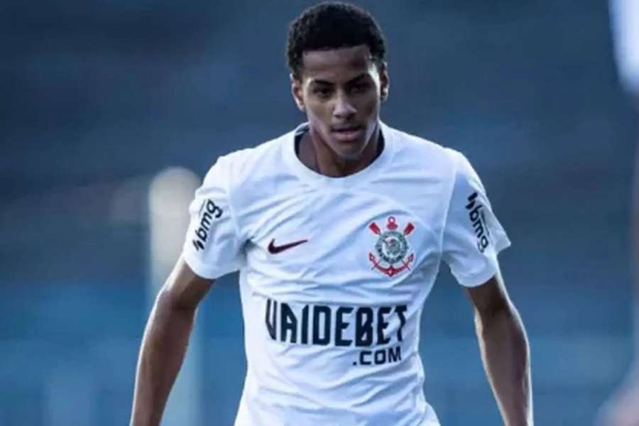 Denner Evangelista, lateral de 17 anos do Corinthians