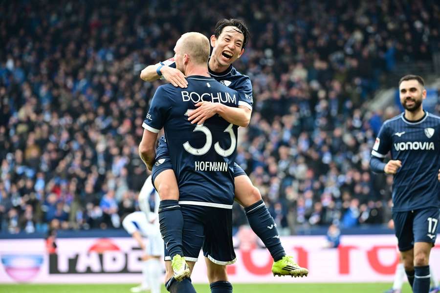 Der VfL Bochum bezwingt Schalke 04 im Revierderby