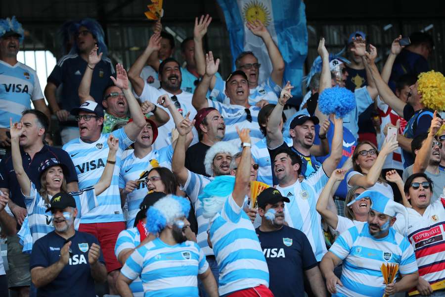 Hinchas argentinos, durante el partido contra Inglaterra 