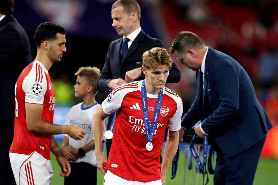 Ødegaard (vpravo) bol po finále sklamaný. Ødegaard (vpravo) bol po finále sklamaný.
