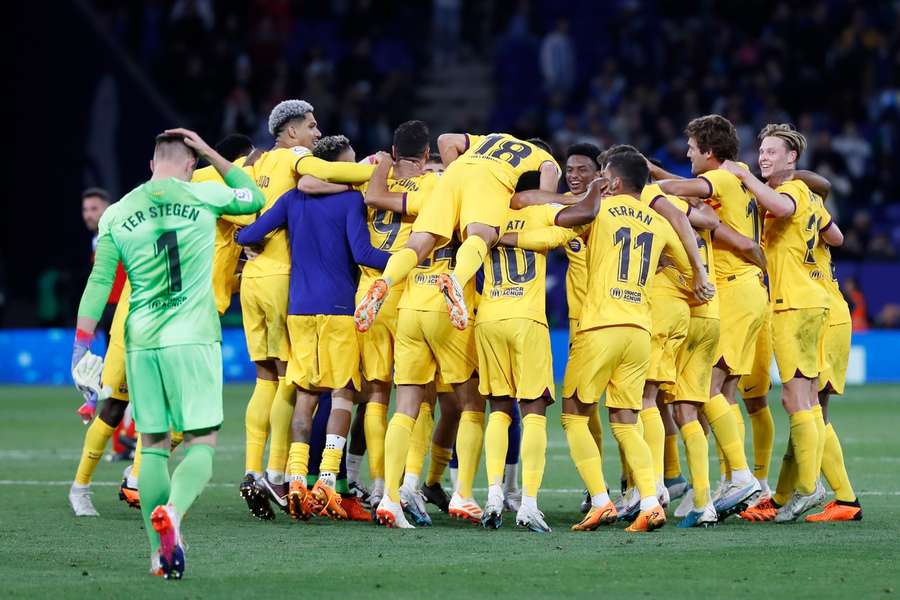 Barcelona feiert den Derbysieg und die Meisterschaft