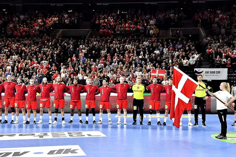 De 18 spillere, der skal forsvare Danmarks VM-titel er netop blevet udtaget.