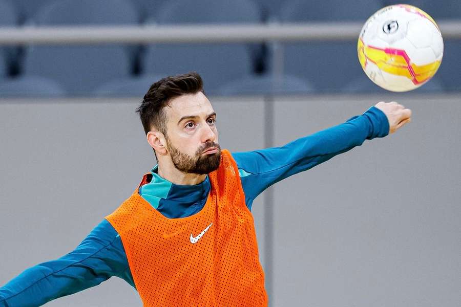 Tiago Brito durante um treino