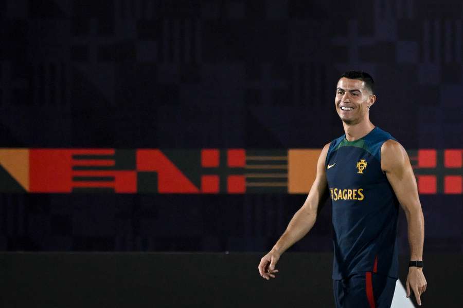 Cristiano Ronaldo rescindiu com o Manchester United em pleno Mundial
