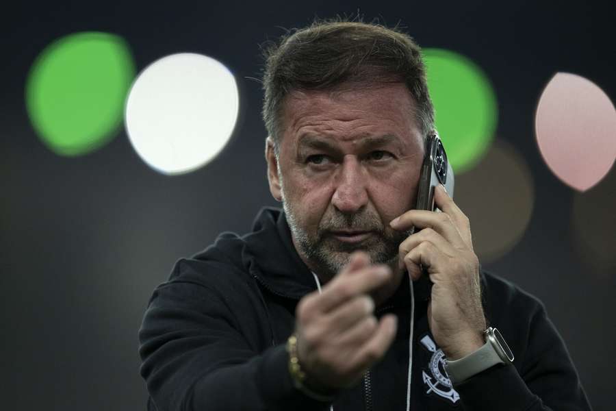 Augusto Melo afirmou que segue como presidente do Corinthians em confusão na noite deste sábado (31)