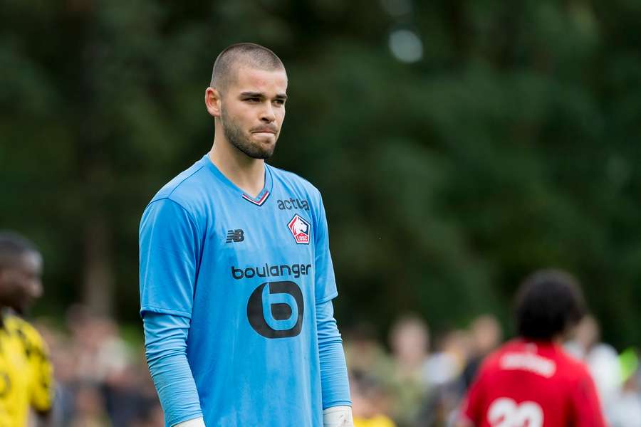 DONE DEAL: PSG Sign Lucas Chevalier With Gianluigi Donnarumma Expected to Leave