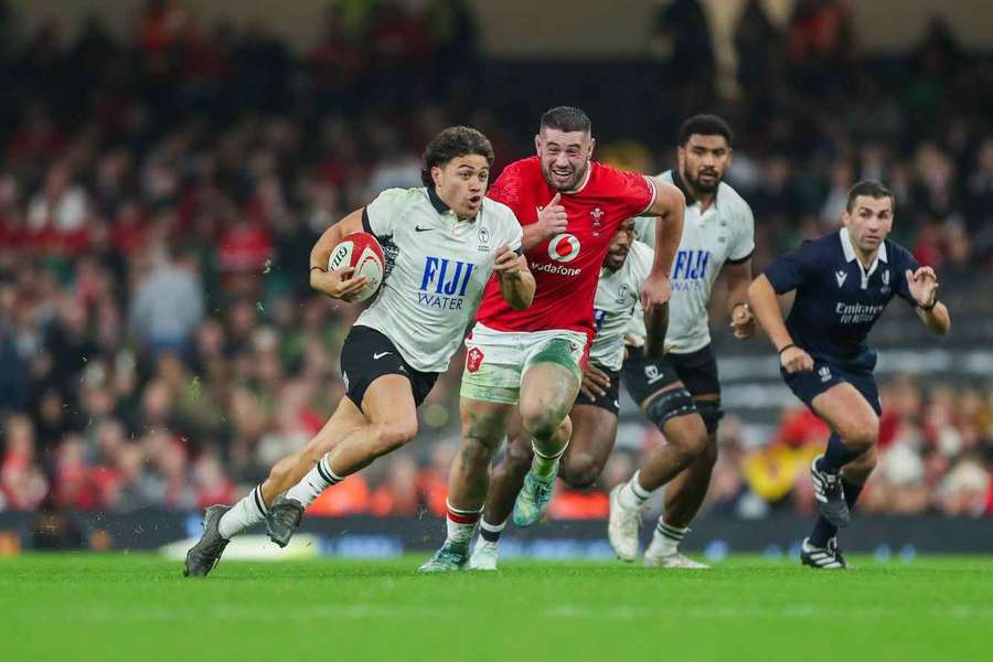 Muntz shines as Fiji condemn Wales to record-equalling defeat