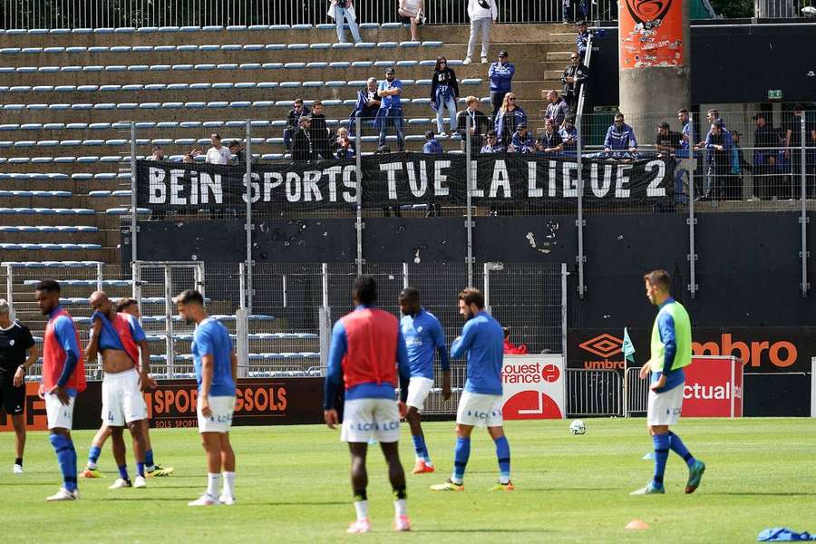 Le match Lorient-Grenoble a été un temps interrompu après des incidents. 