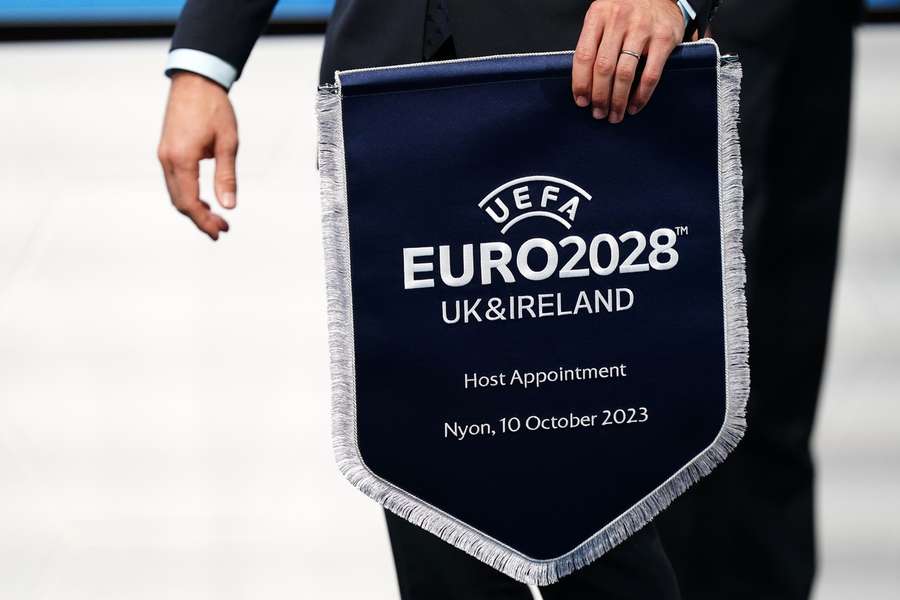 Het VK en Ierland waren de laatst overgebleven kandidaten voor Euro 2028