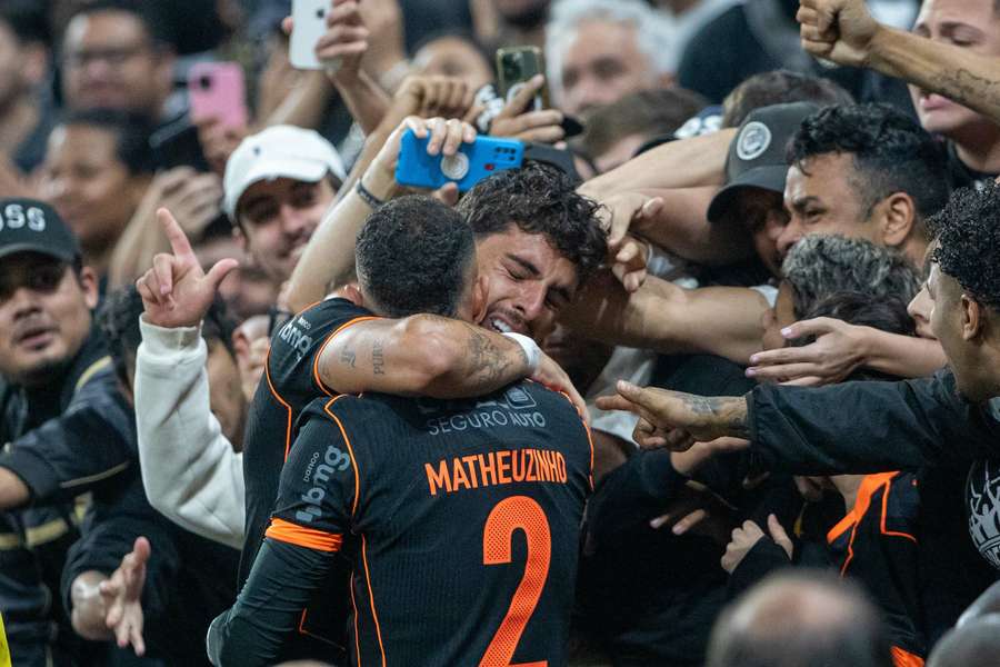 Corinthians não vence há quatro jogos no Brasileirão