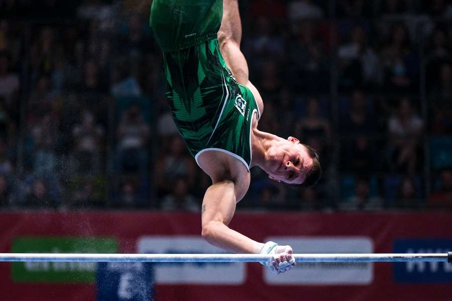 Barren-Ass Lukas Dauser mit Angst um Olympia nach Sehnenverletzung