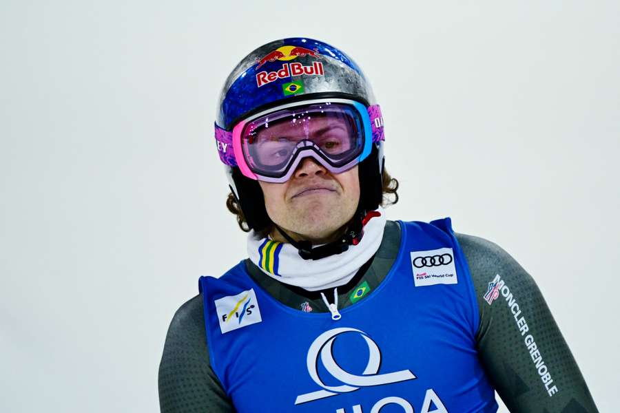 Lucas Pinheiro Braathen é prata no slalom gigante em etapa da Copa do Mundo