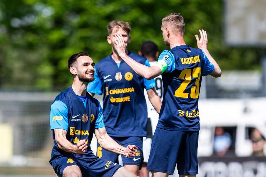 Celje, de Vítor Campelos, sagra-se campeão esloveno 