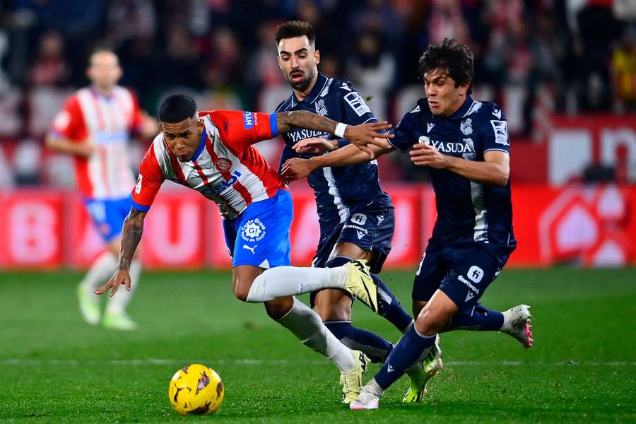 Savinho teve boa atuação no empate do Girona com a Real Sociedad