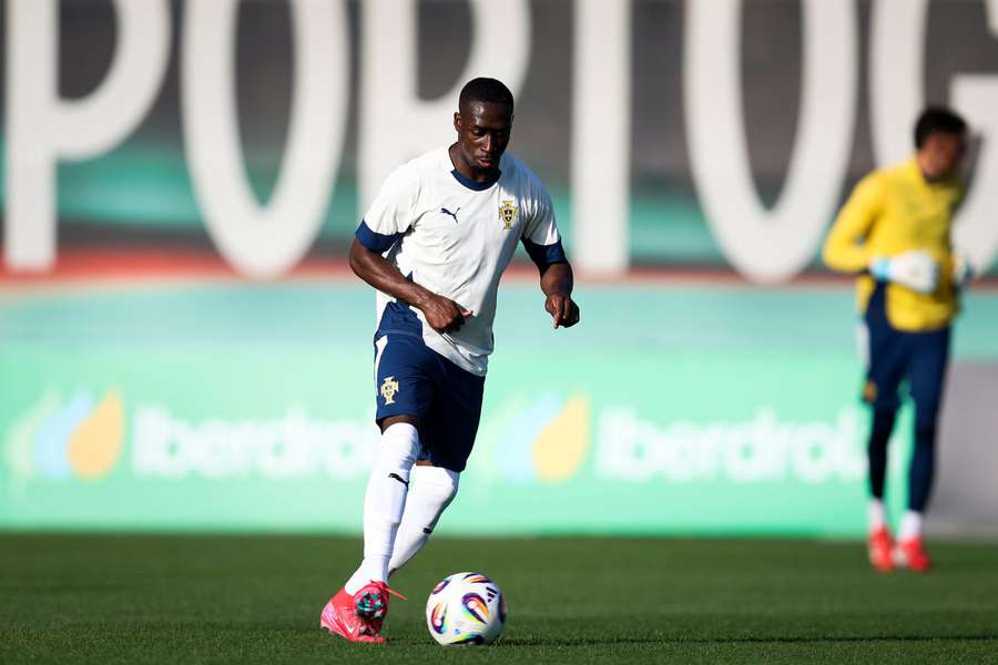 Carlos Forbs ao serviço dos sub-21