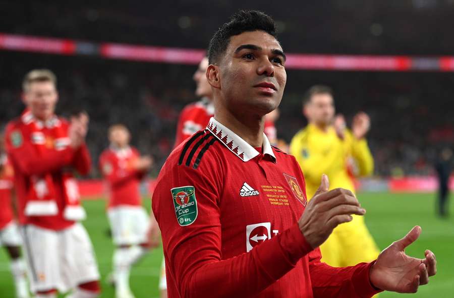 Casemiro celebra su primer título como Red