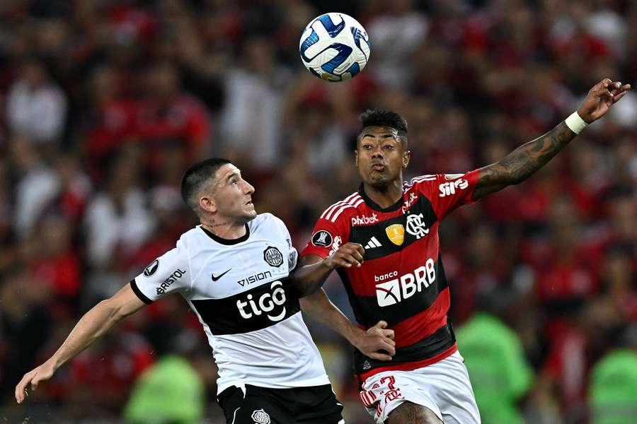 Flamengo venceu a ida por 1 a 0