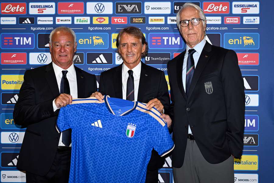 Claudio Ranieri, Roberto Mancini e Giovanni Malagò Claudio Ranieri, Roberto Mancini e Giovanni Malagò