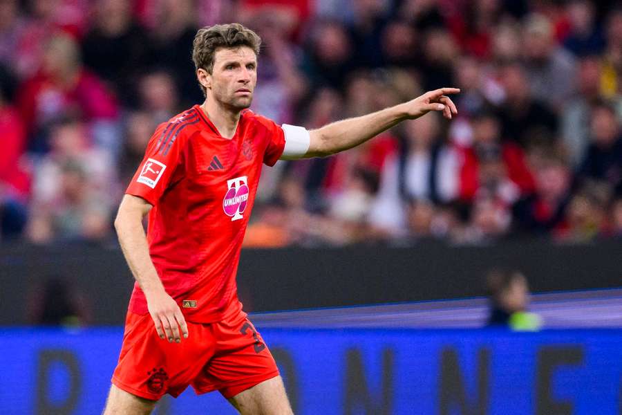 Czy Thomas Müller poprowadzi swój FC Bayern na boisko jako kapitan w Lidze Mistrzów?