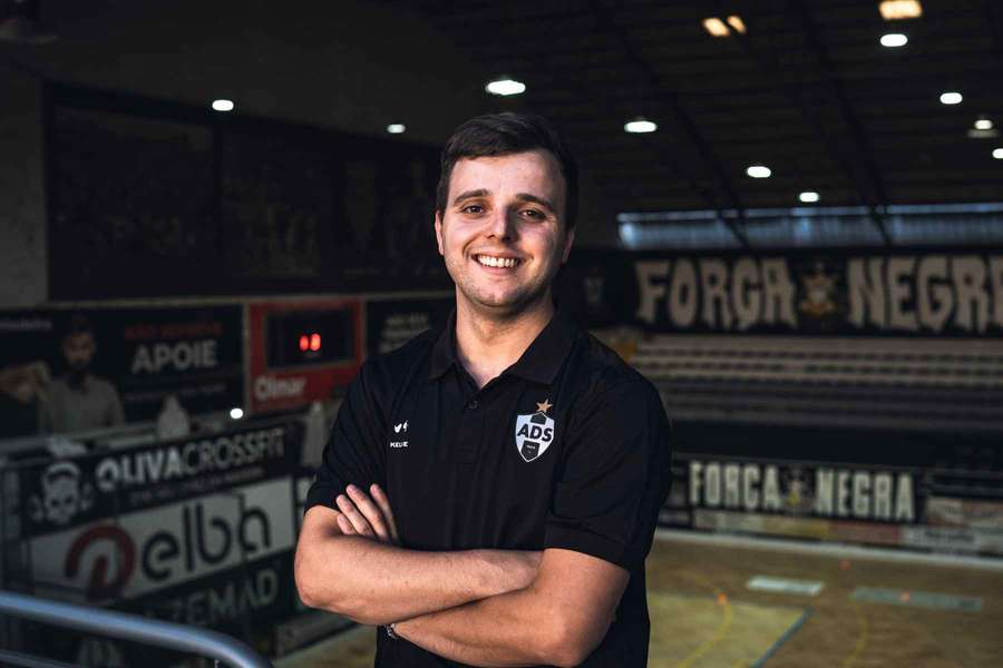 Rui Pedro, treinador da equipa feminina de hóquei da AD Sanjoanense Rui Pedro, treinador da equipa feminina de hóquei da AD Sanjoanense