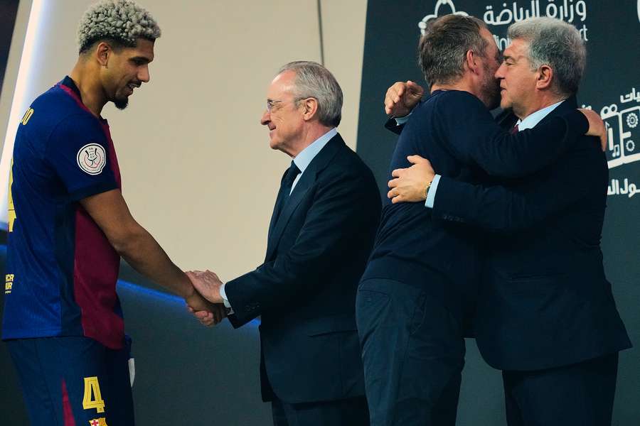 Araújo, Florentino Pérez, Flick y Laporta 