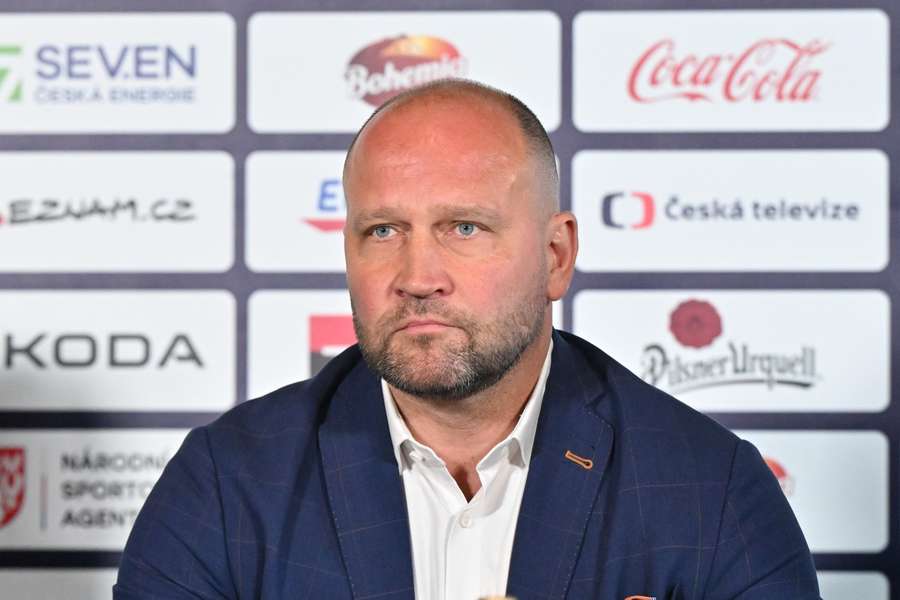 Generální manažer Šlégr je v případě možného doplnění týmu o Kämpfa opatrný. Generální manažer Šlégr je v případě možného doplnění týmu o Kämpfa opatrný.